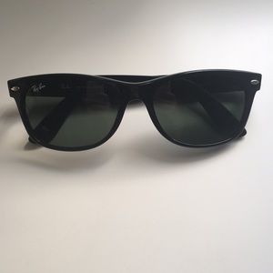 Ray Ban Wayfarer Sunglasses